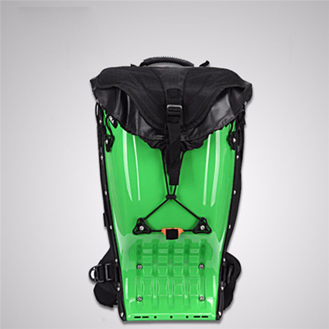 Casco de motocicleta, equipo de motocicleta para hombres, mochila de doble hombro impermeable, jinete de motocicleta, mochila de cáscara dura, Kai Wei Kang