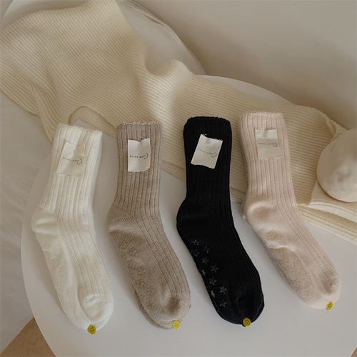 Autumn and winter solid color coral velvet double-needle cream home loose mouth confinement socks anti-slip thickened sleep floor socks