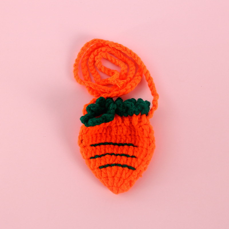 Mascota auto-mochila lana gancho de mano bolsa de merienda gato perro flor abeja zanahoria conejo collar de babero de punto