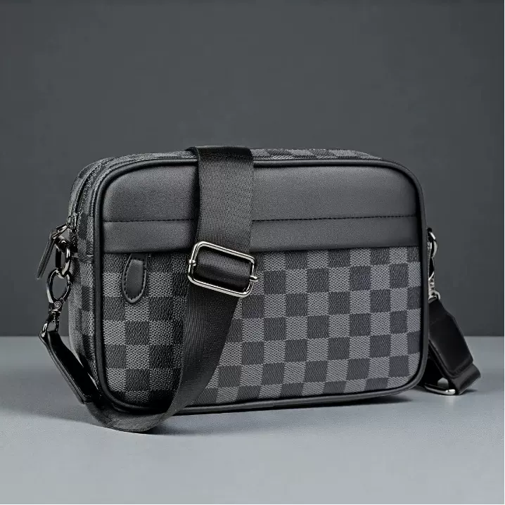 商务男士小挎包包大容量多功能休闲轻便通勤旅行邮差单肩包斜挎包