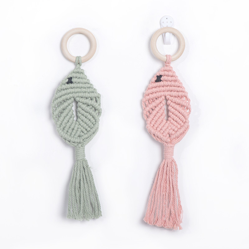 Colgante en forma de pez de color macaron, cordón de algodón tejido a mano, adorno interior de coche en forma de pez, adorno fresco creativo para el hogar