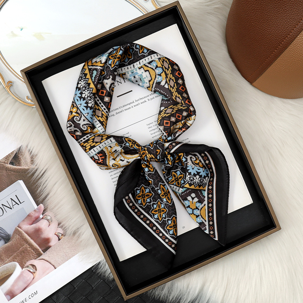 Bufanda de seda de mujer de estilo étnico 70 Bufanda de seda de imitación Bufanda de seda de protección solar cómoda y ligera Cinturón para el cabello Bufanda en la cabeza Chal multifunción