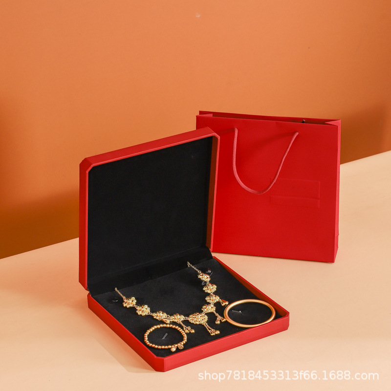 八角大项链盒（可三金项圈等）尺寸长 210宽   210  