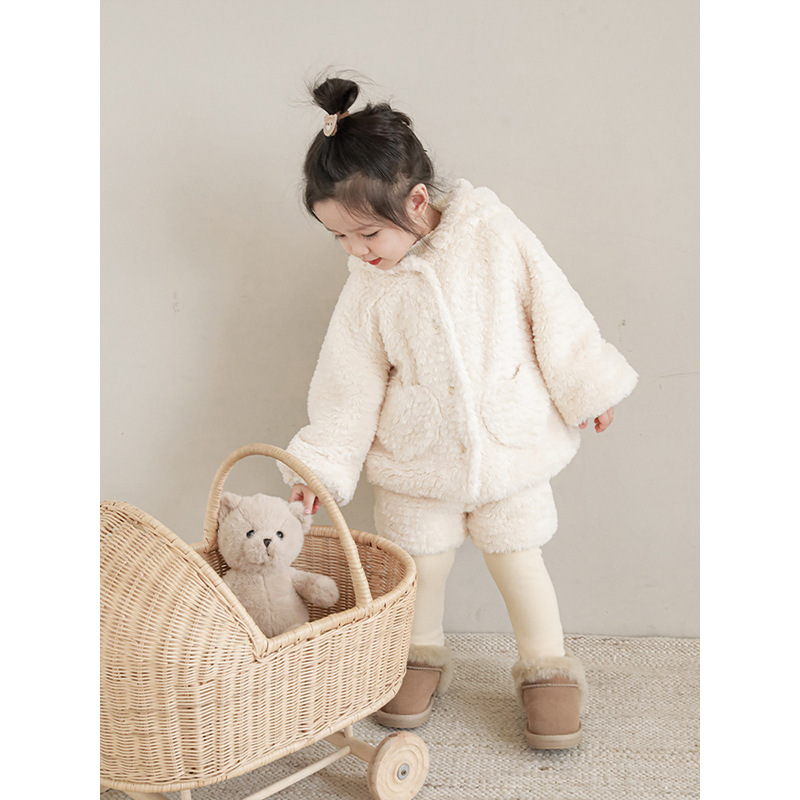Qiu Duomeng Girl Rabbit Ear Fake Two Piece Set 2023 Spring and Autumn New Children's Plush Warm Plush Coat and Pants