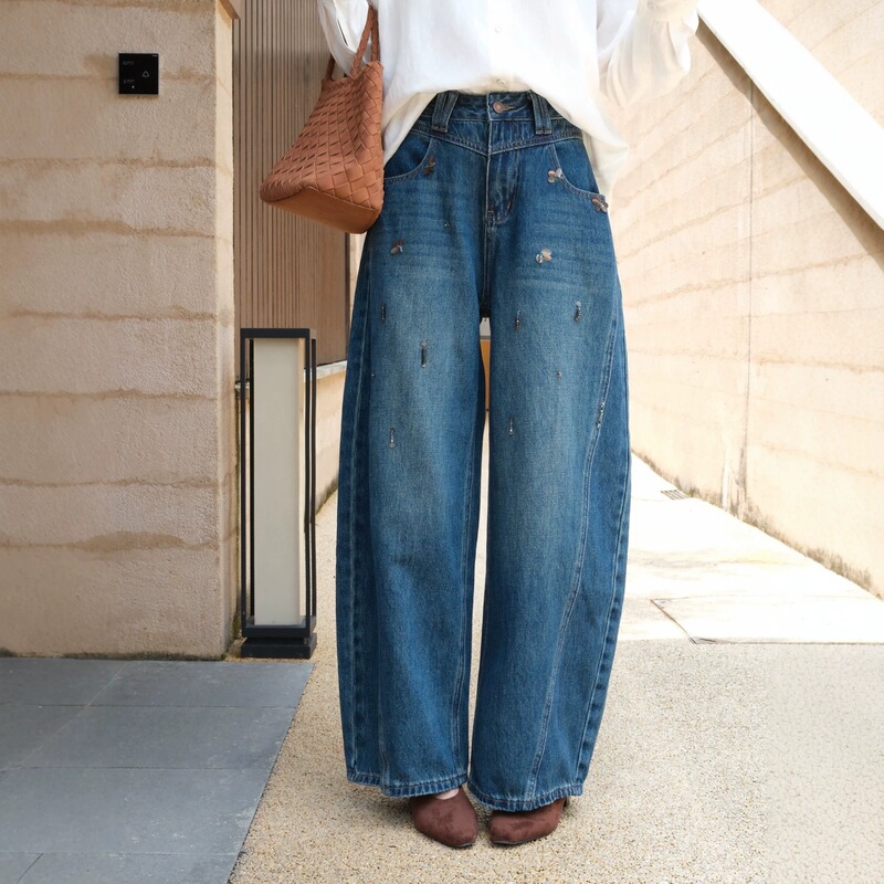 Autumn begins 2026 Designer original beaded wide-leg curved jeans 64