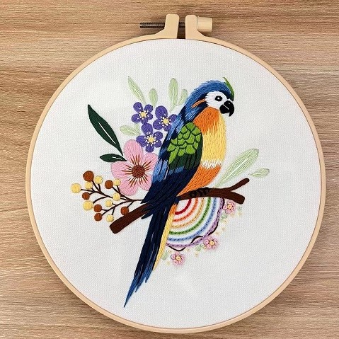 Paquete de material de bordado a mano de bricolaje de fábrica, flores, pájaros y árboles de estilo chino, kit de bordado de flor de ciruelo, costura e hilo, inglés transfronterizo