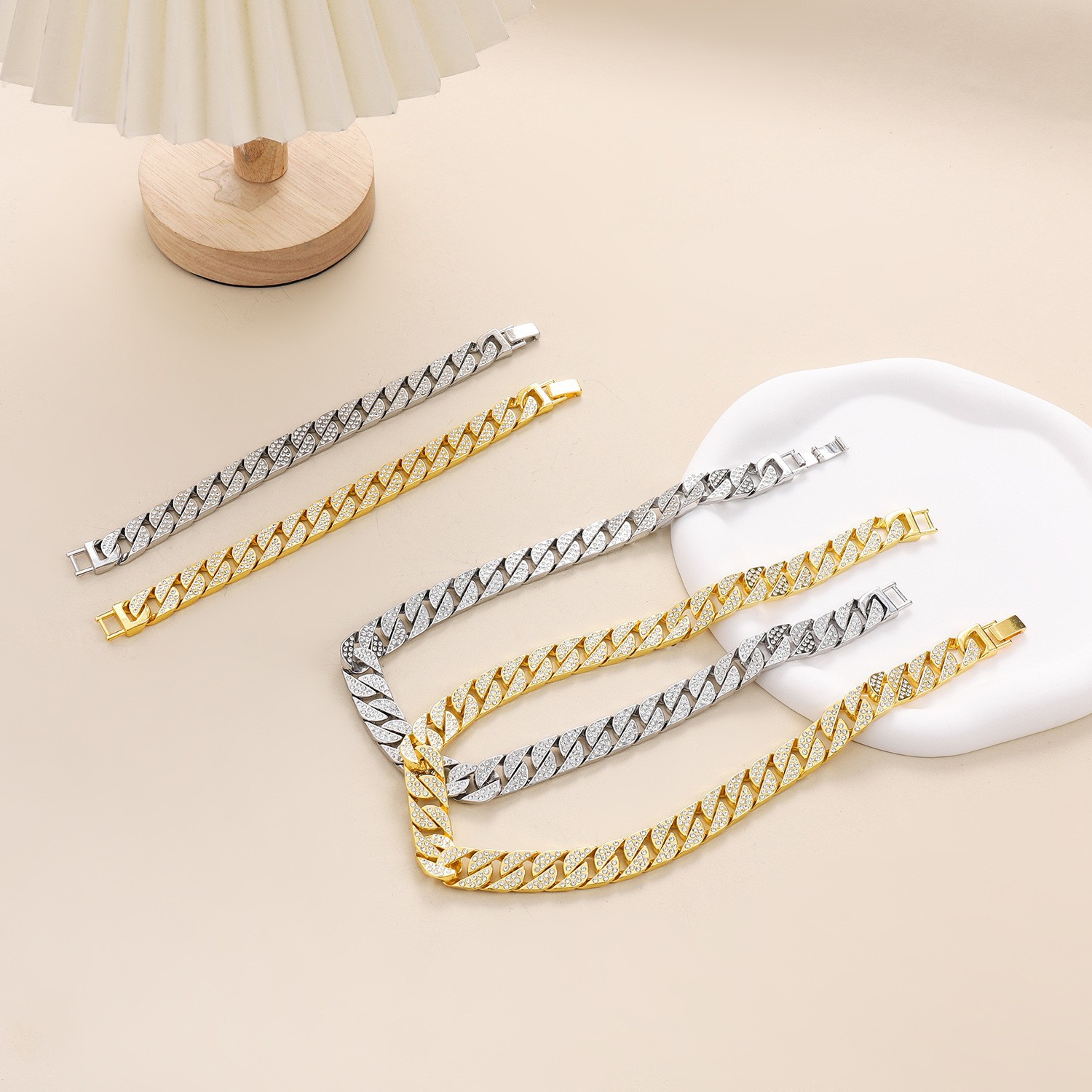 Montre hip-hop créative pleine de diamants, bijoux de personnalité, design de niche, boucle, chaîne cubaine_voghion.com