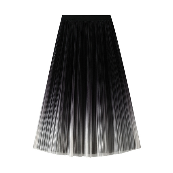 Elegant pleated skirt