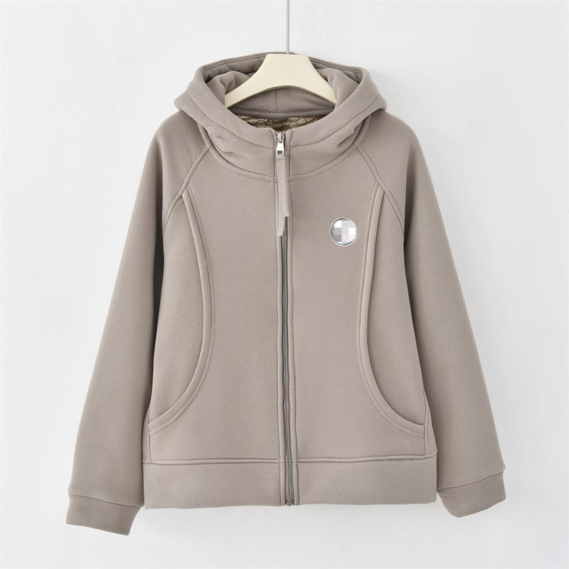 Fashionable keep warm jacket