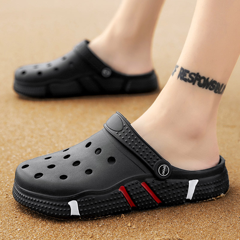 Zapatos de verano de moda para hombres antideslizantes de fondo suave sandalias de cabeza hueca para usar zapatillas de playa de fondo grueso para hombres al por mayor