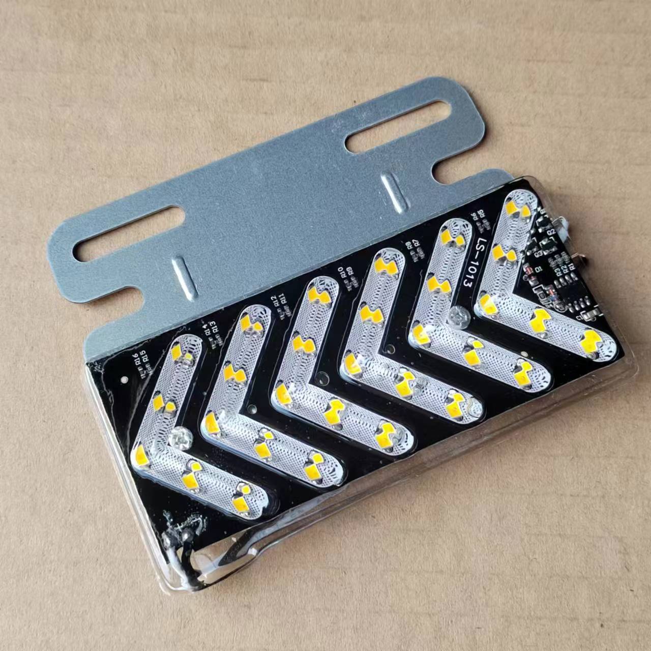 LED truck side light arrow side light turn signal sequential flashing anti-tail collision light for cars and motorcycles 12v24v multicolor