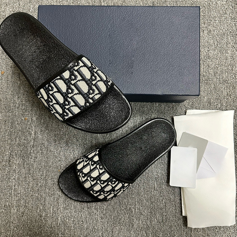 Guangzhou Cross-Border Large Size 46 Men's Embroidered Letter Slippers for Summer Outdoor Wear, Casual Lightweight Slide Sandals