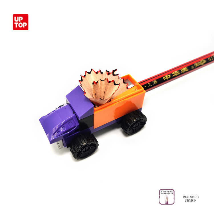 605汽车积木卷笔刀 展2.jpg