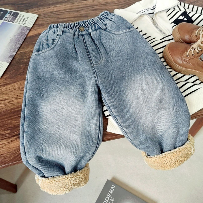 Blue jeans, with embroidery, color