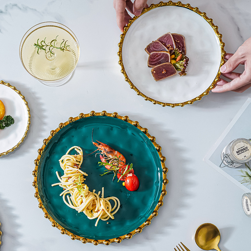 Nordic creativo de cerámica Placa de carne hogar de oro borde Placa de postre ins estilo desayuno postre ensalada de frutas placa plana