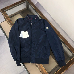 正しいバージョン トライアングルロゴ オリジナルロゴ M メンズ ジャケット ヨーロッパ ファッション ブランド Mengjia ベースボールカラー ジッパー ジャケット カーディガン