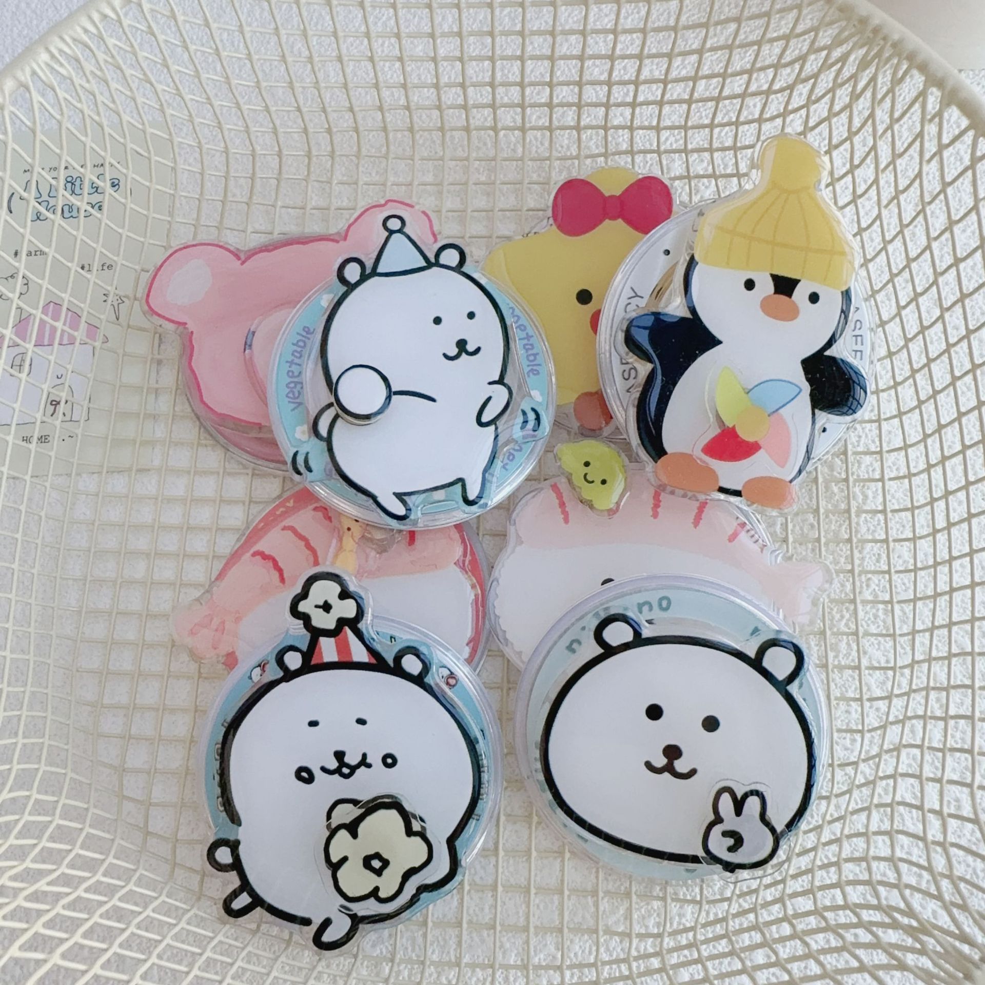 Rotating Beyer Bear Stand for magsafe Magnetic Mobile Phone Desktop Lazy Artifact Cartoon Cute