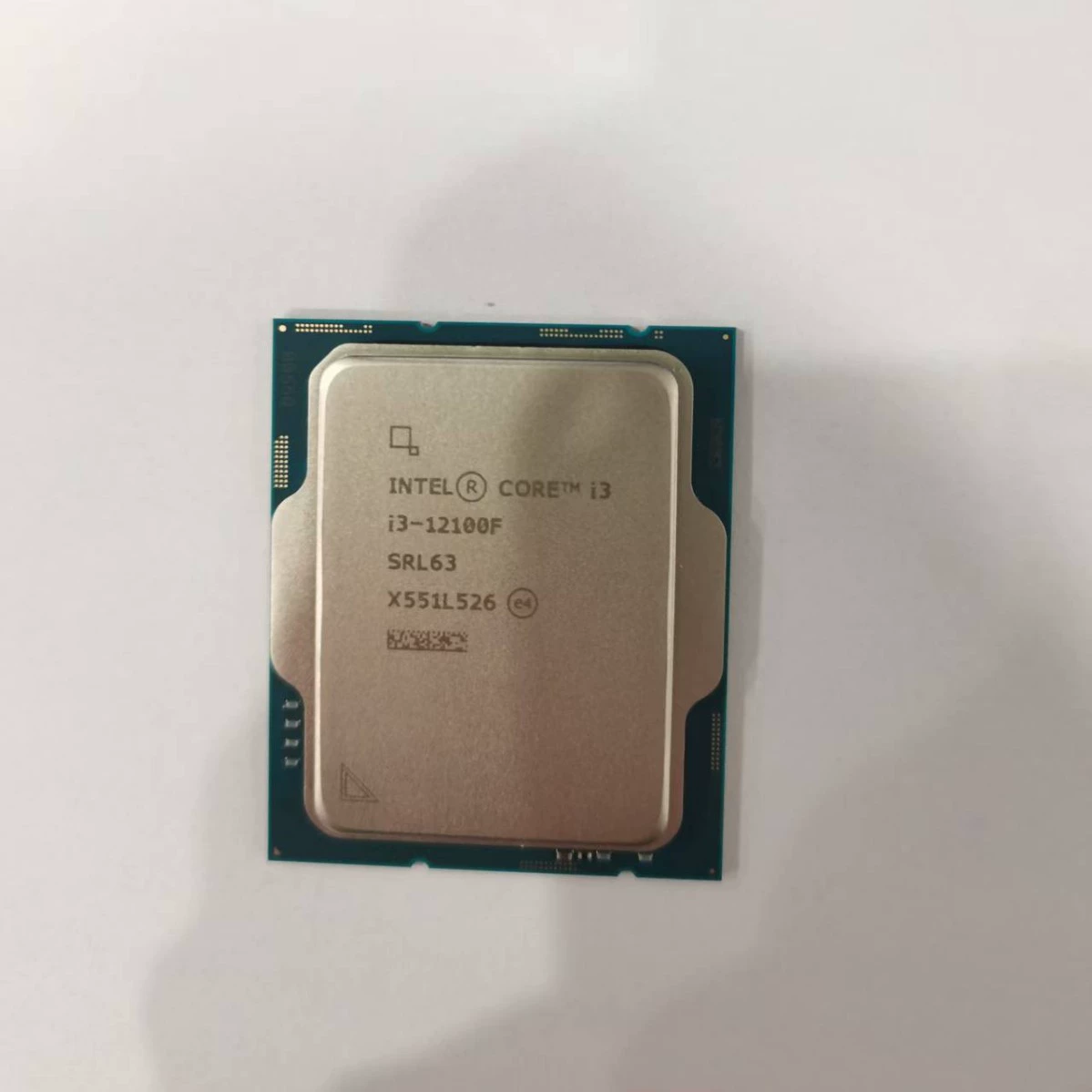 Процессор Core i3-12100F 12-го поколения, новый чип 1700