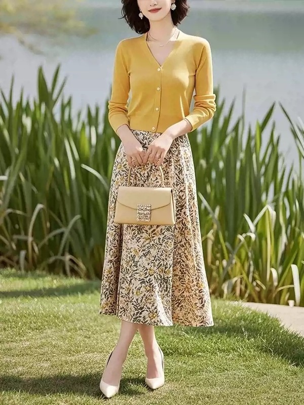 小个子黄色针织衫碎花半身裙两件套女2025春季新款超好看时尚套装|undefined