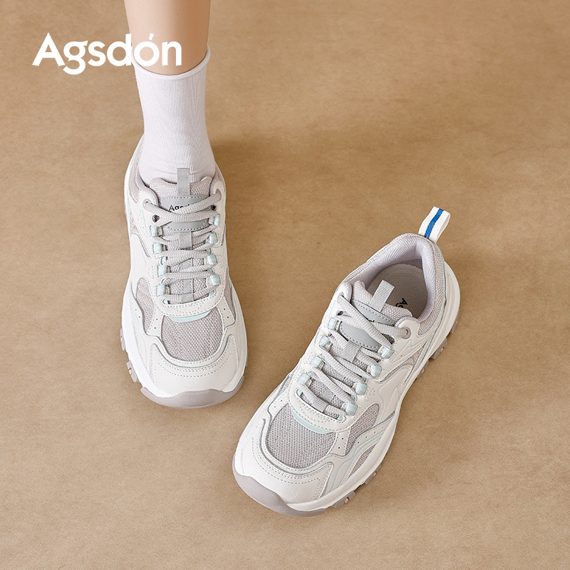 Zapatos de Augu Shi Deng Padres y mujeres 2025 nuevos zapatos casuales ligeros de soleas gruesas de otoño al aire libre zapatos de montaña blancos