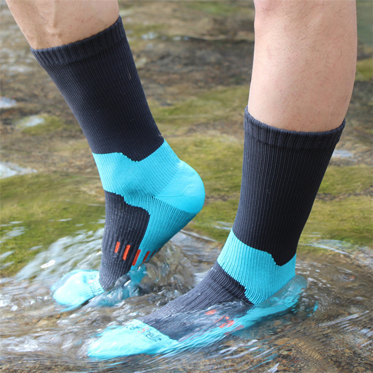 Waterproof Breathable Socks in Stock Mid-Length Outdoor Hiking and Cycling Skiing Wading Mountaineering Cold-Proof Warm Socks Waterproof Socks