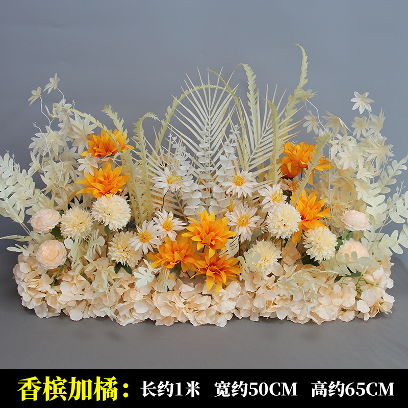 新商品の結婚祝いの大きいタイプの花を並べて絹の花の完成品の装飾をシミュレーションします。|undefined