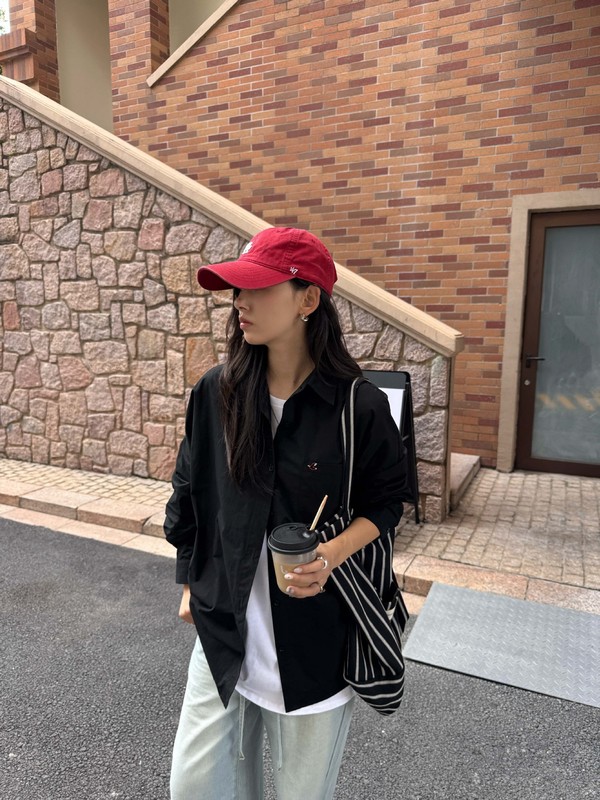 广州黄峥韩系衬衫背后刺绣设计宽松慵懒长袖早秋防晒衬衣女530797|undefined