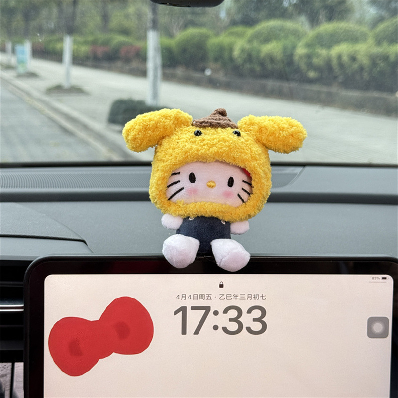 Carretera tiburón mujer mano gatita decoración de coche 2025 nuevo coche consola decoración interior muñeca de peluche