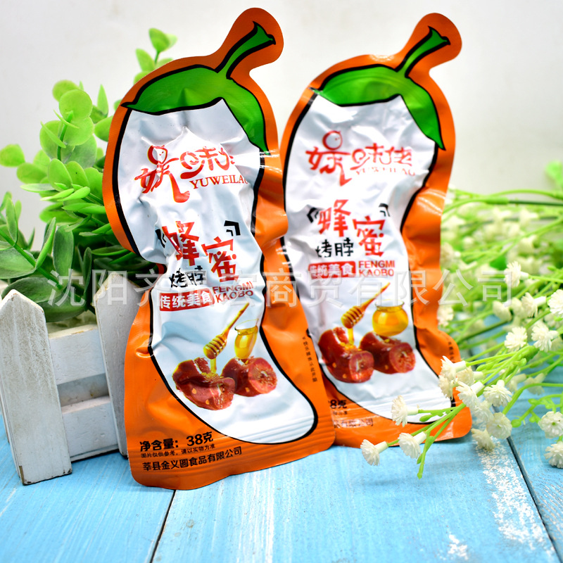 Honey chicken neck Yiyuan honey roast neck sauce neck 38g * 50 bags wholesale Internet Celebrity Snack casual snack