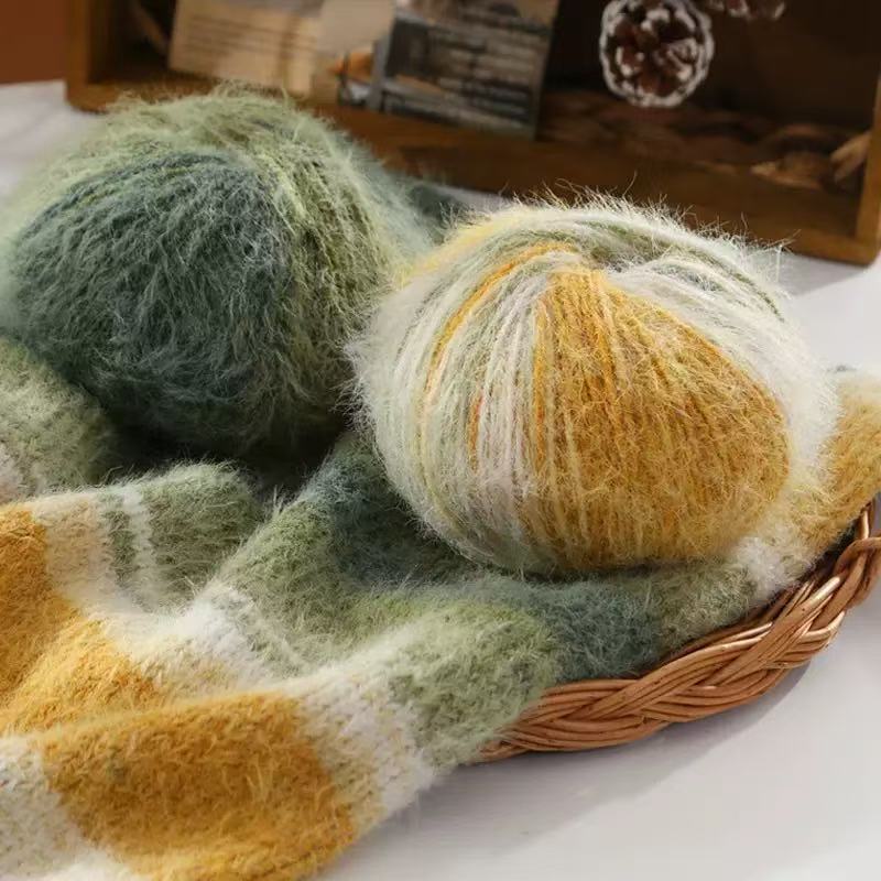 Snow White-Style Wool Blend Gradient Long-Pile Yarn Ball, Suitable for Handmade Scarf DIY Knitting Material Kit Snow White-Style Wool Blend Gradient Long-Pile Yarn Ball, Suitable for Handmade Scarf DIY Knitting Material Kit