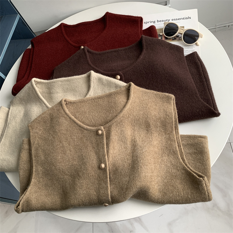 Five-button all-match slimming knitted vest vest for women 2024 early autumn loose casual stacked waistcoat sweater cardigan