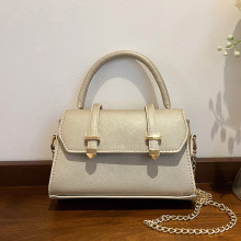 2025�¿�r��С����Ů�߼���朗l�μ�б���������ٴ��p�ݰ�