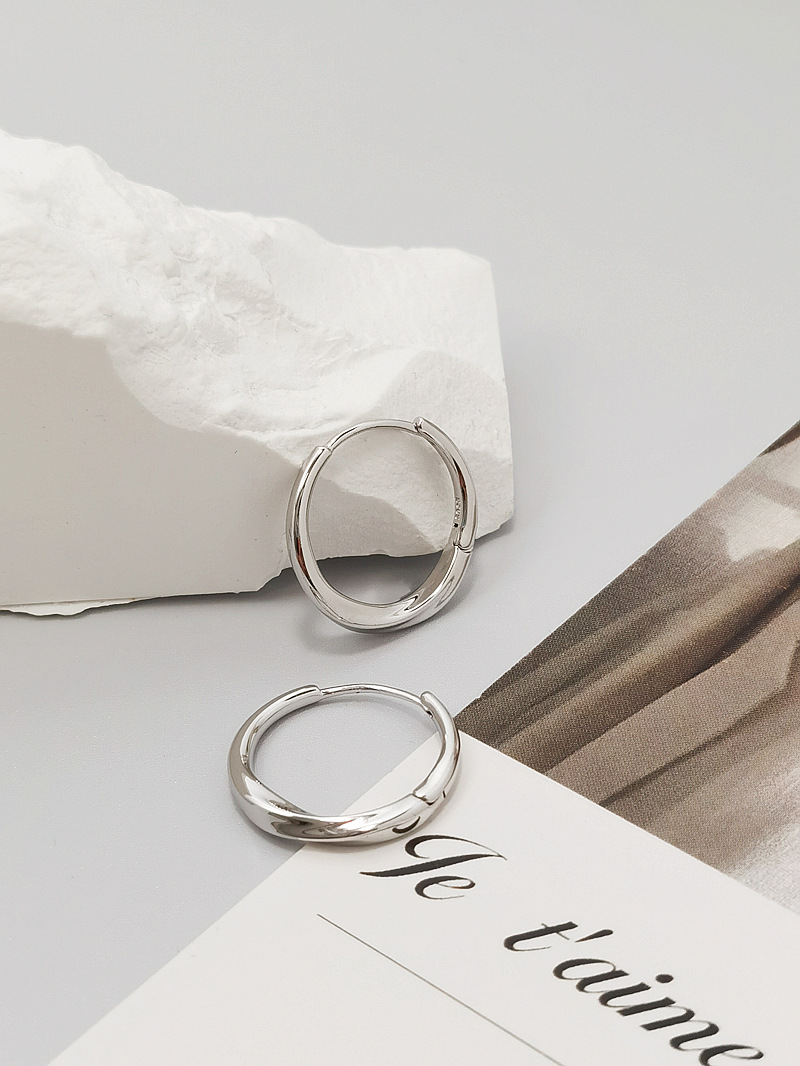 EH602020实心扭线形耳扣