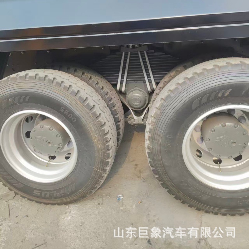 Supply of China Heavy Duty Truck HOWO 8*4 trucks, engineering dump trucks, self-loading trucks, right-hand drive vehicles, factory cross-border export