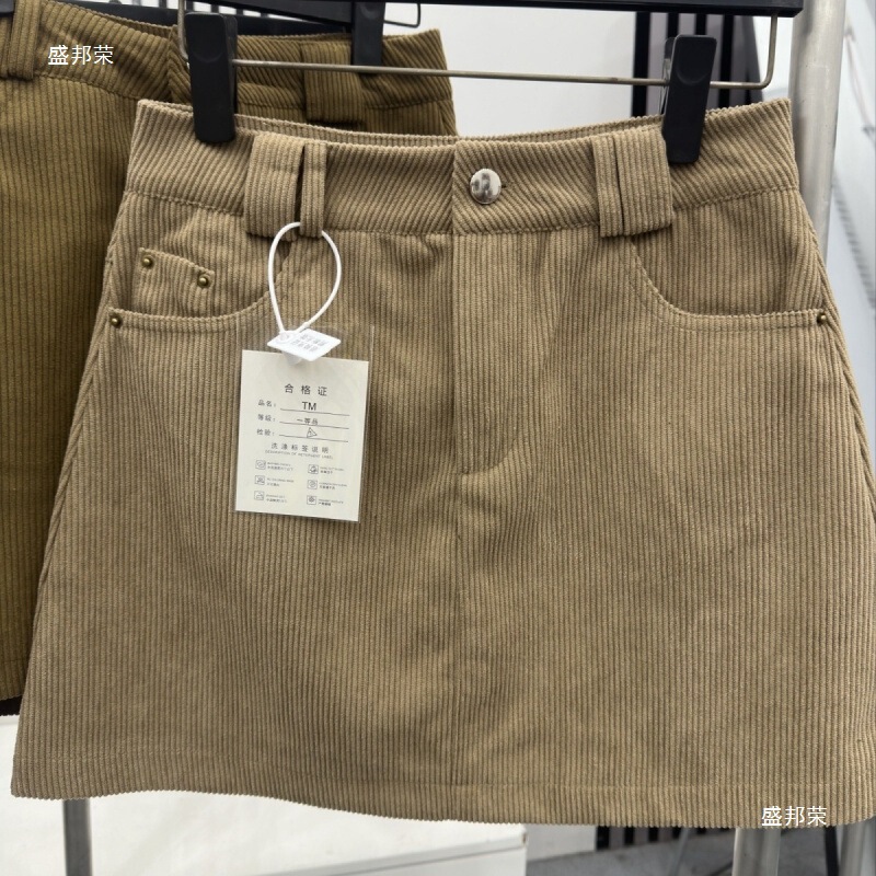 コーデュロイのスカートの半身のスカートの女性の秋冬の小さい背は合わせて腰が高くて痩せています。|undefined