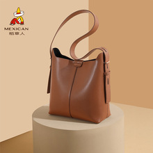 �����˰���Ů2024���¿�ˮͰ���������μ���ٴ�ͨ��б��������