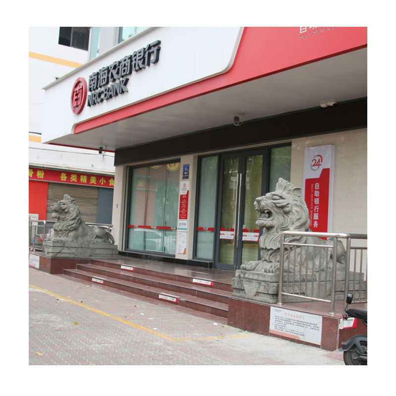 �в���լʯʨ����һ����������סլ�ſ���ذڼ� ��ʯ�¹�ͥԺװ