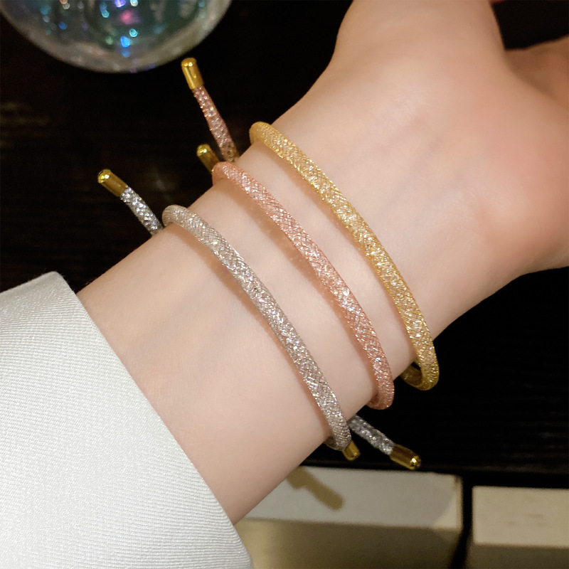 Starry Mesh Bracelet: European and American Zircon Oval Bracelet, Niche Light Luxury Fashionable Wristband, Simple and Versatile Personalized Jewelry Starry Mesh Bracelet: European and American Zircon Oval Bracelet, Niche Light Luxury Fashionable Wristband, Simple and Versatile Personalized Jewelry