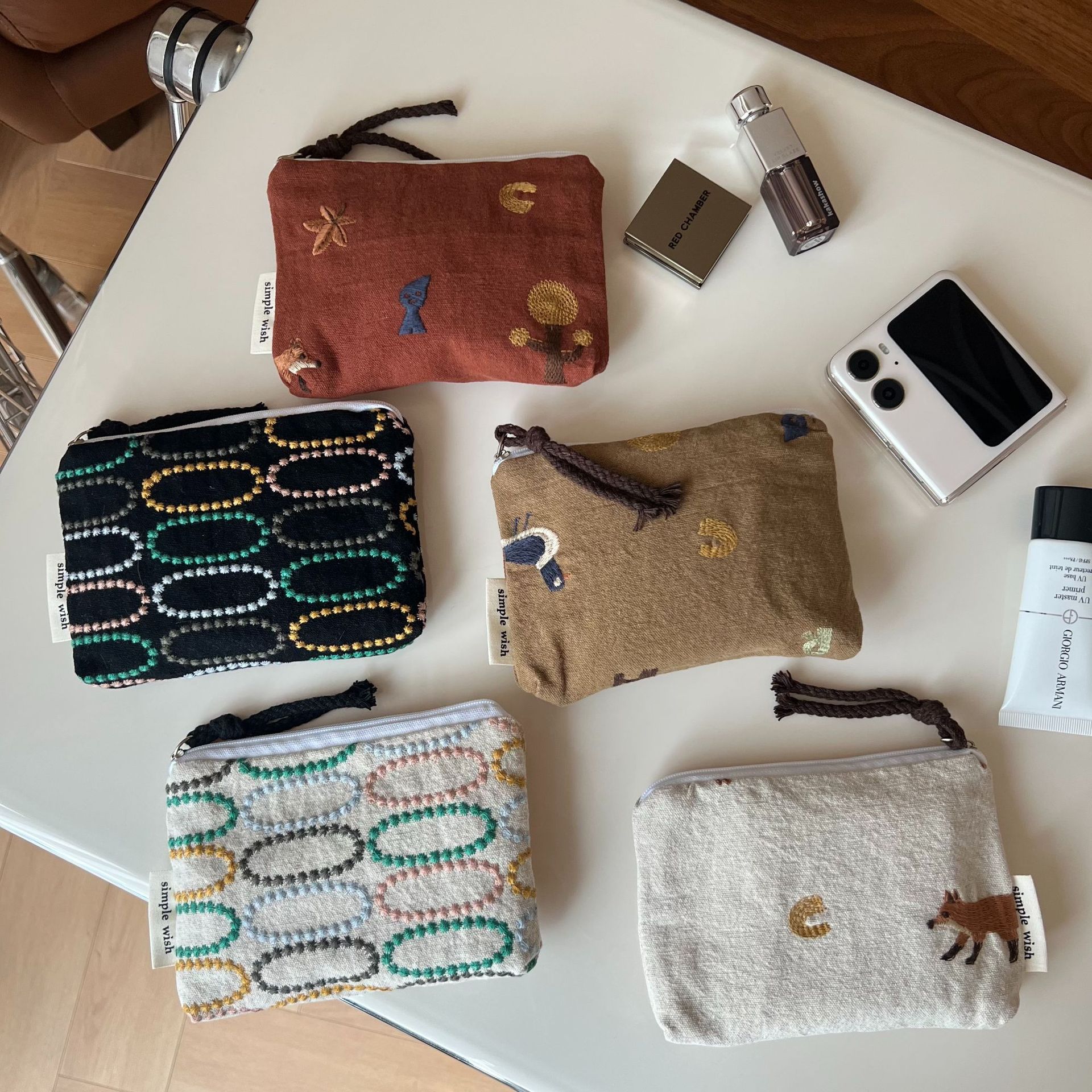 Sophisticated small cloth bag