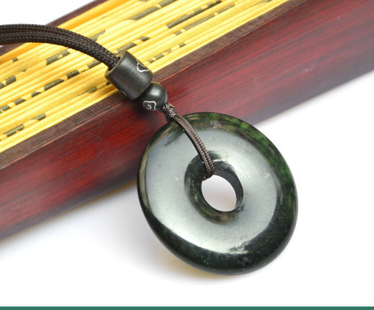 智贝详情图_5蓝田玉吊坠陕西蓝田玉吊坠墨玉平安扣挂件玉石时尚