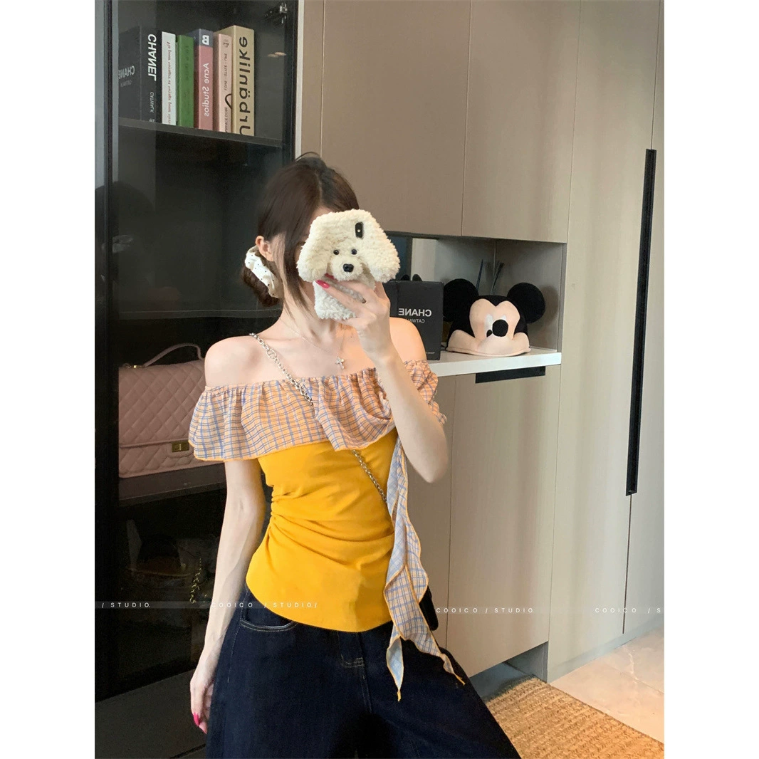 Уникальная женская футболка с короткими рукавами в клетку с открытыми плечами, новый летний стиль, топ, обтягивающий талию и утягивающий.