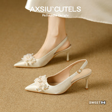 一字带高跟鞋凉鞋2026花朵珍珠白色新款轻奢高级感气质百搭凉鞋女