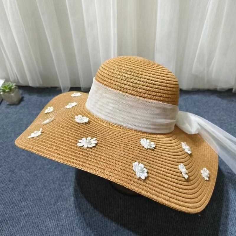 Women's Cute Sweet Simple Style Flower Embroidery Pearl Wide Eaves Straw Hat display picture 7