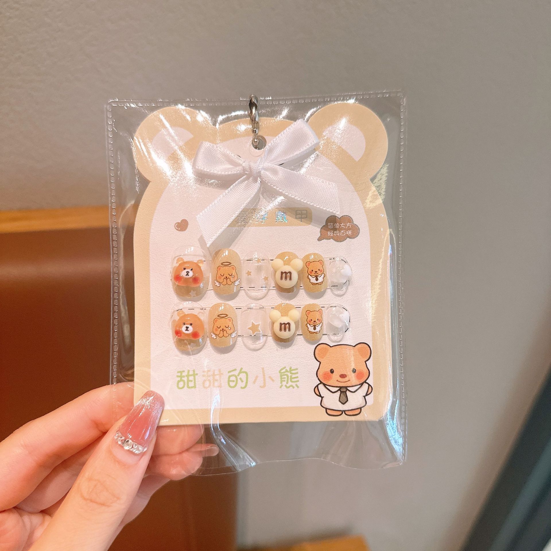 Niños dibujos animados estereoscópicos pegatinas de uñas niñas parches de uñas bebés desmontables impermeables uñas al por mayor