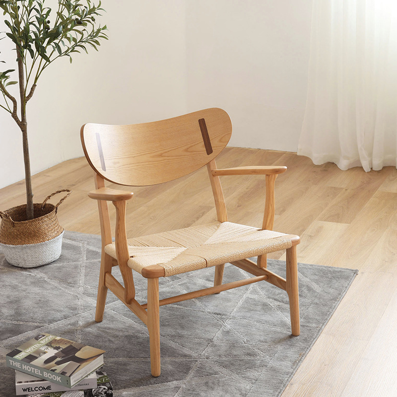 Sofá único de madera maciza trenzada silla tranquila medieval minimalista italiano silla danesa sala de comedor sofá cómodo