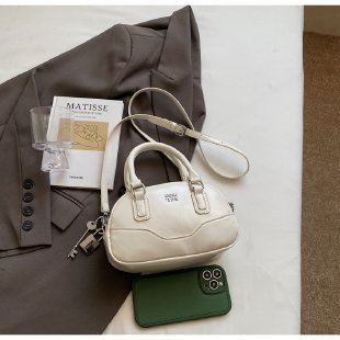 Perseguir la excelencia, un bolso femenino dedicado a las mujeres elegantes