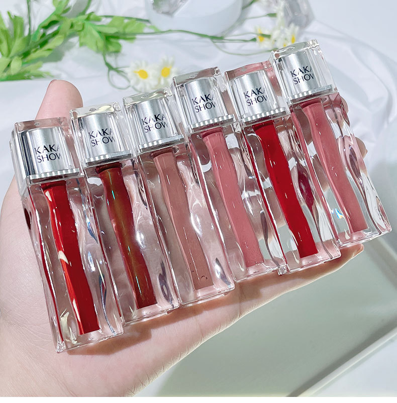 kakashow Transparent Water Mirror Lip Gloss is a clear and moisturizing matte lip gloss for students at an affordable price undefined
