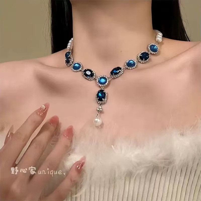Blue diamond patchwork pearl necklace