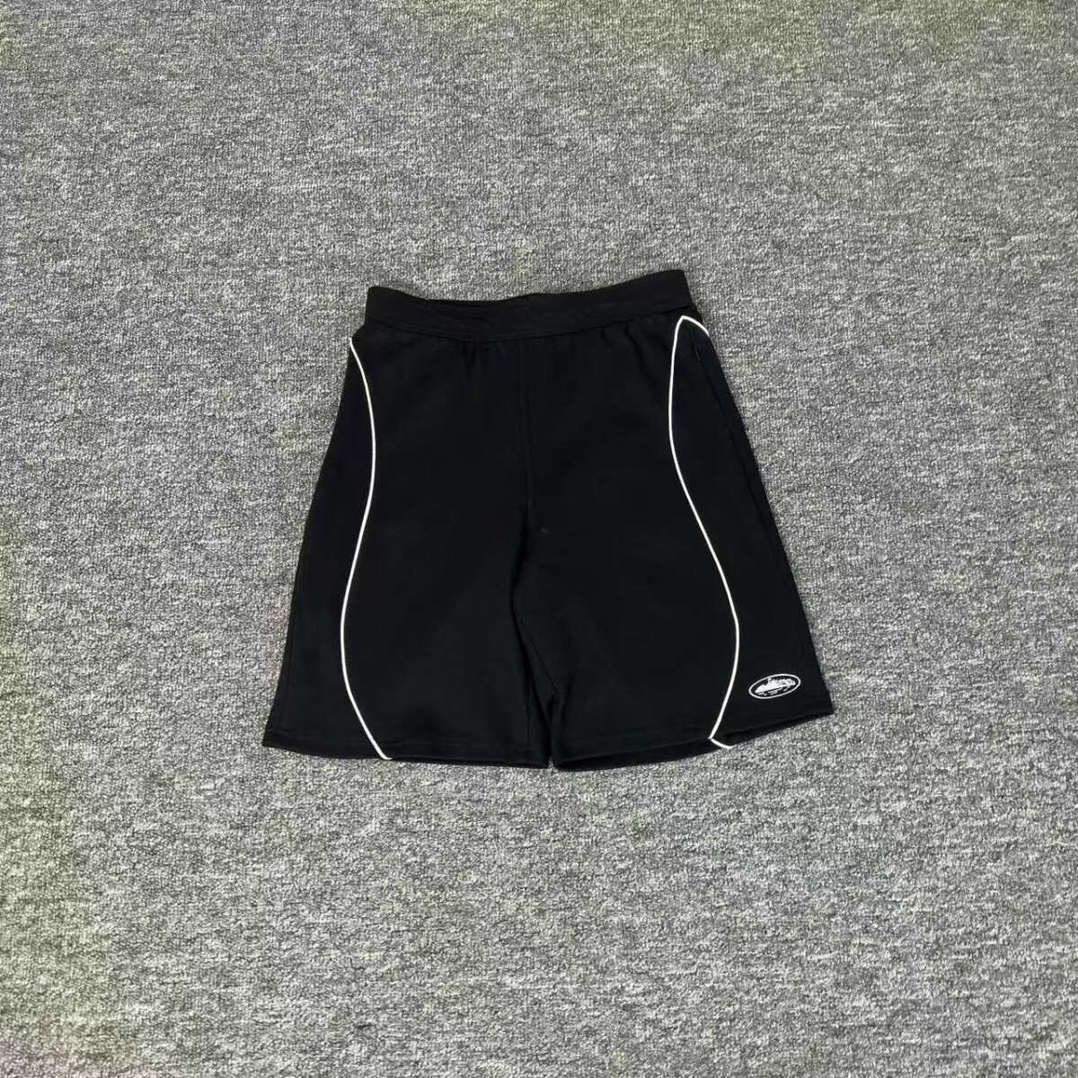 692 블랙