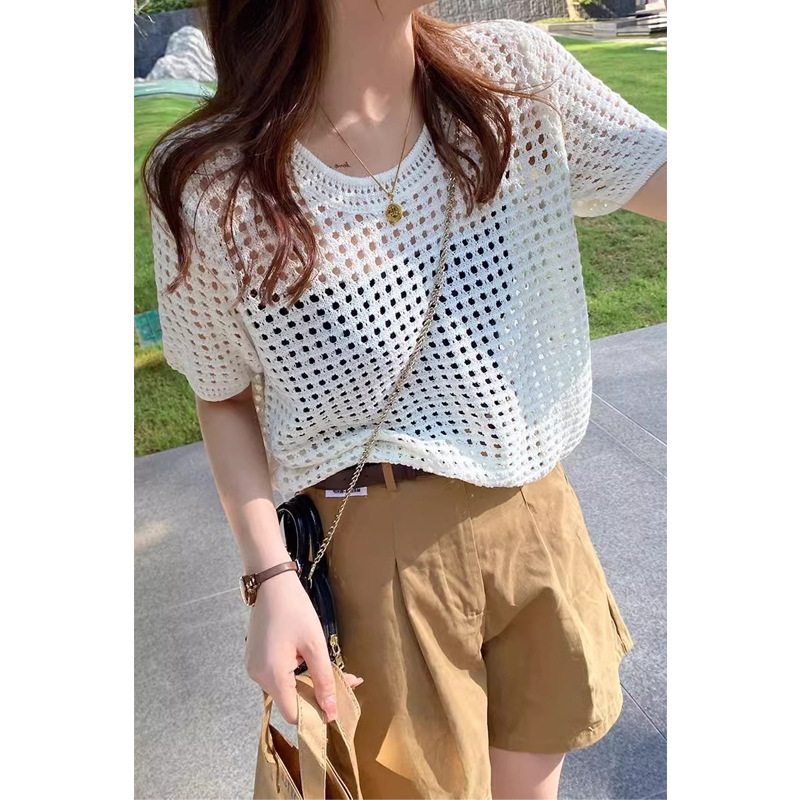 Hollow-out short-sleeved knit top for women, summer style, thin design, unique and stylish, loose fit, versatile cover-up top.